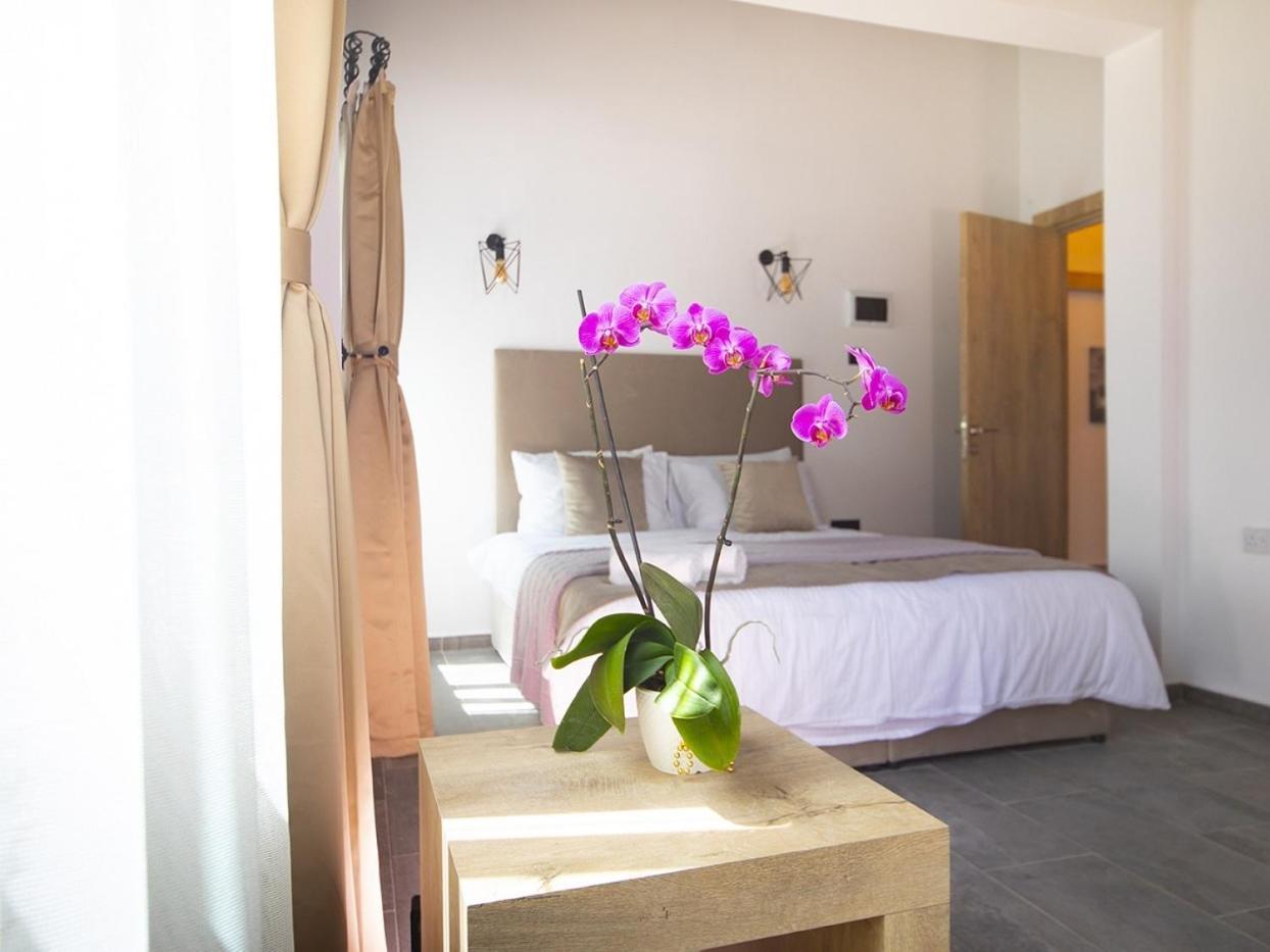Avenue Hotel 키레니아 객실 사진