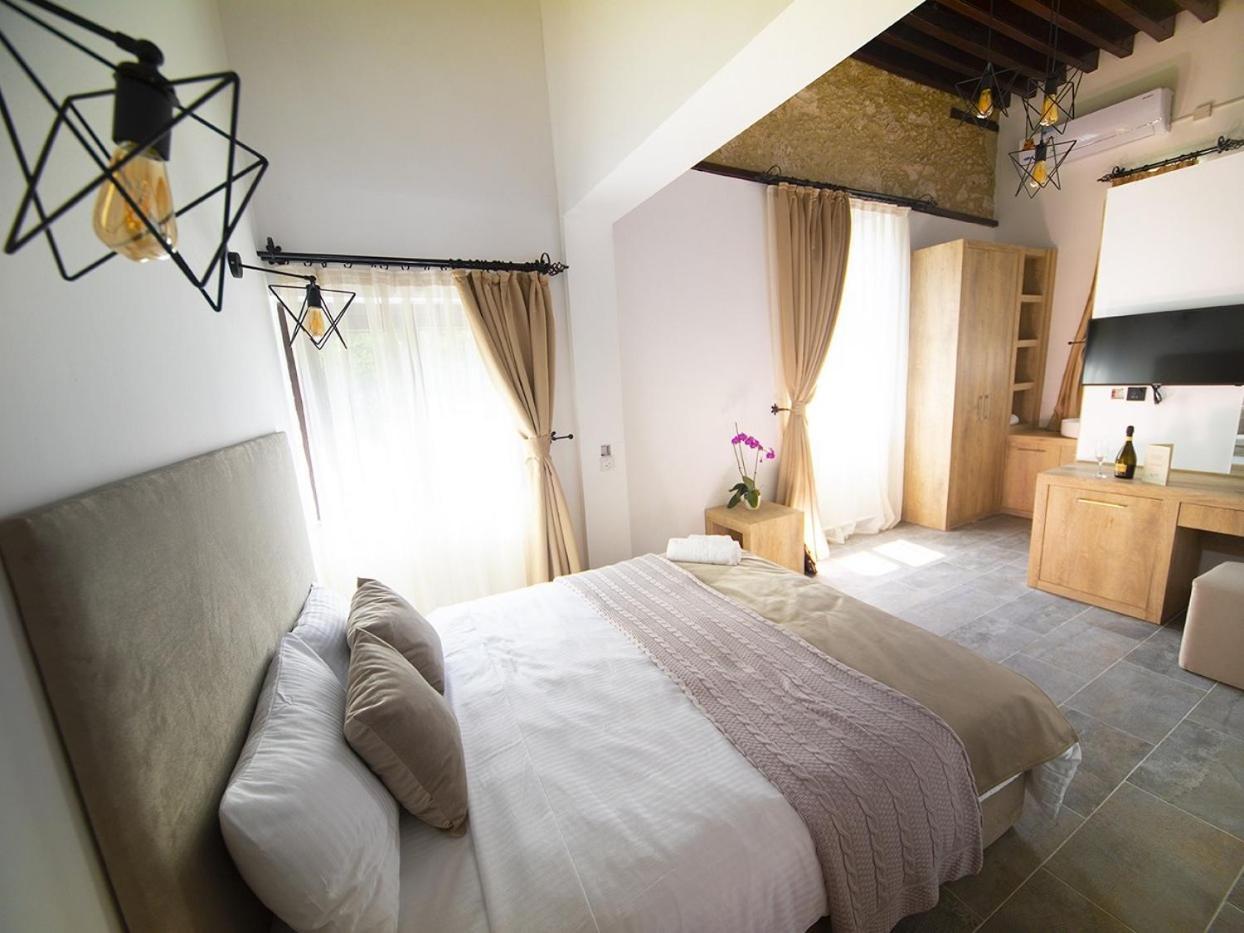 Avenue Hotel 키레니아 객실 사진