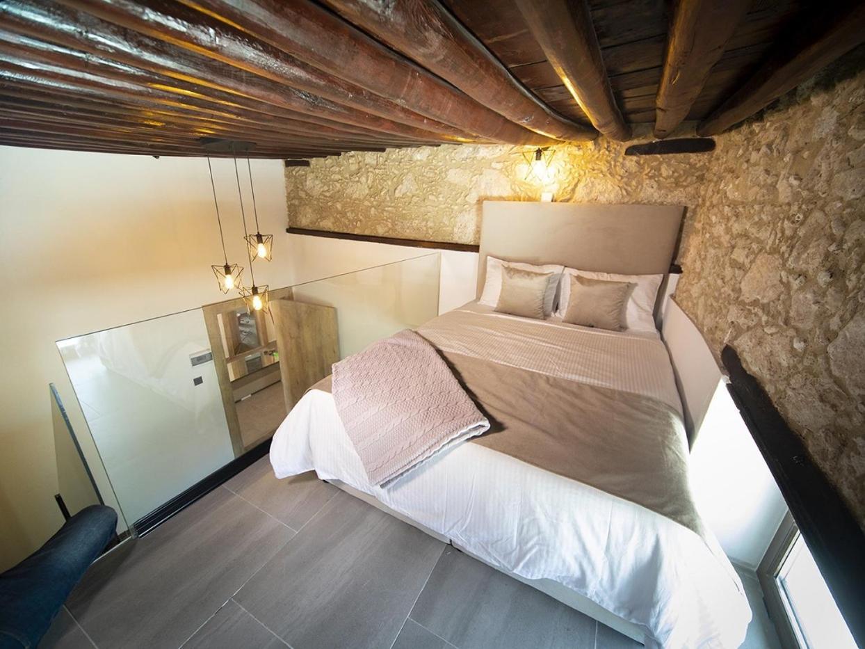 Avenue Hotel 키레니아 객실 사진